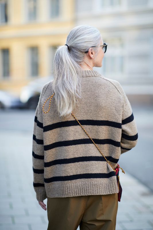 452 Uni stripegenser