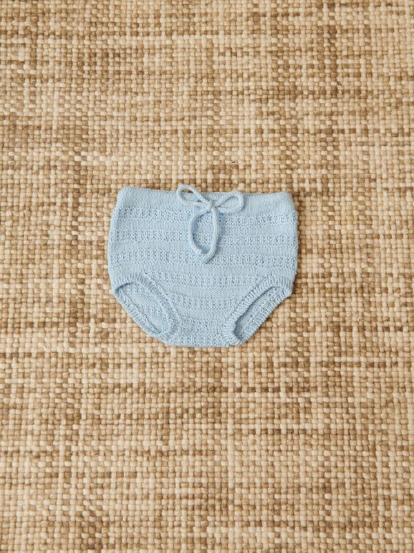 2407-1 Fillip Sweater, Diper Pants & Bonnet Baby